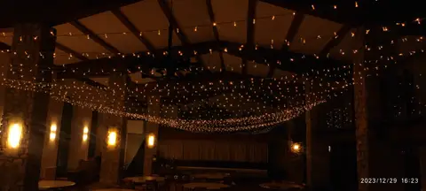 Girlandy świetlne w Dworze Tomaszowice - zdjęcie 1