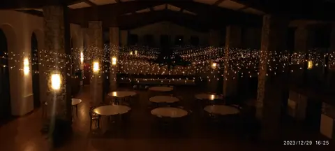 Girlandy świetlne w Dworze Tomaszowice - zdjęcie 2