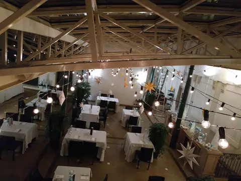 Girlandy w Hotelu pod Różą - zdjęcie 4